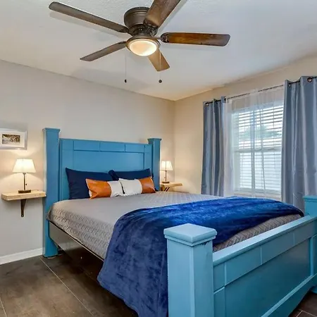 Driftwood Castle Urban Oasis With Firepit Near Convention Center And Amalie Arena, Room For 6 Tampa Exterior foto
