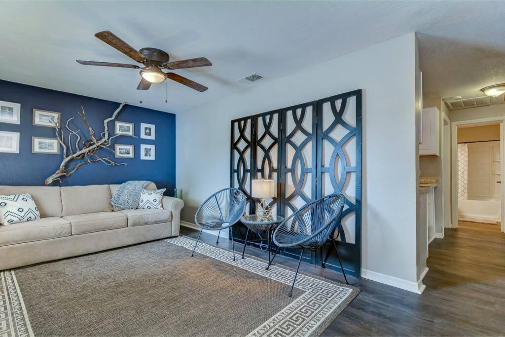 Appartement Driftwood Castle Urban Oasis With Firepit Near Convention Center And Amalie Arena, For 6 Tampa