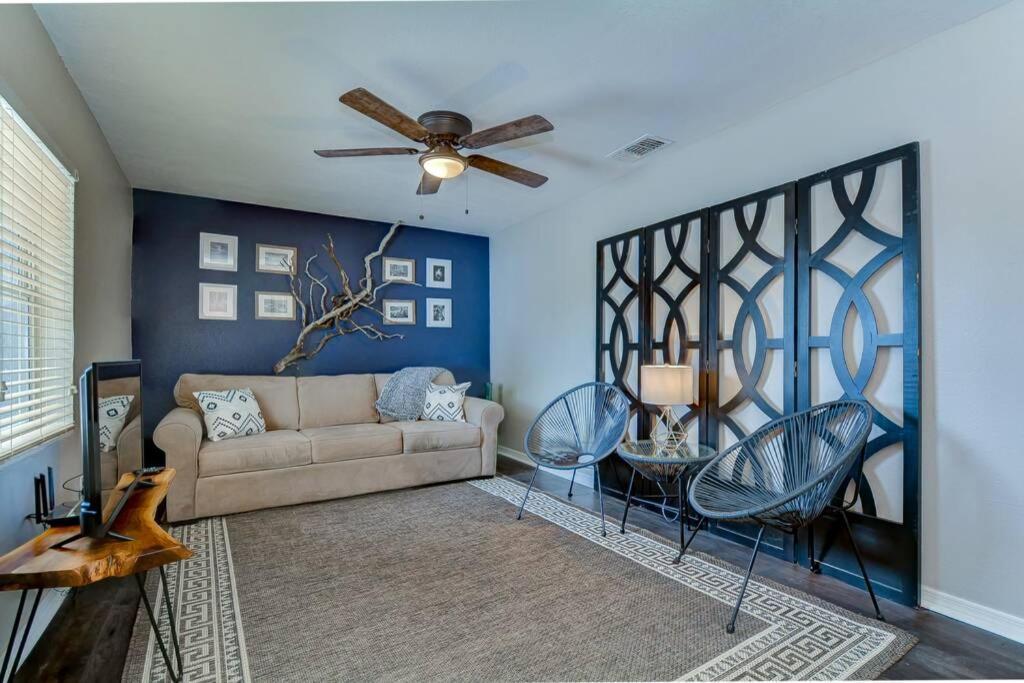 Driftwood Castle Urban Oasis With Firepit Near Convention Center And Amalie Arena, For 6 Appartement Tampa